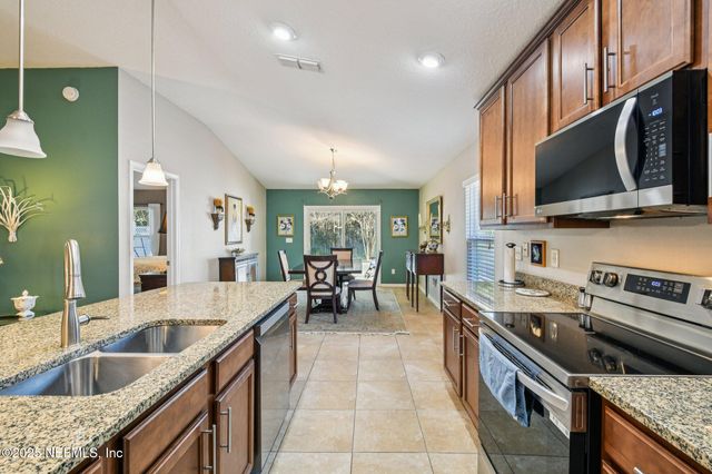 607 GLENDALE Lane, Orange Park, FL 32065