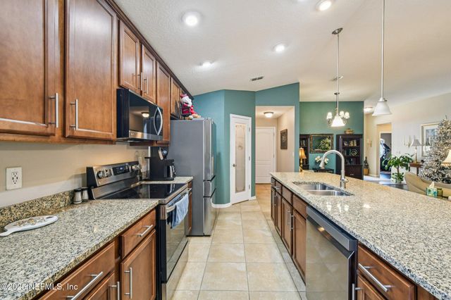 607 GLENDALE Lane, Orange Park, FL 32065