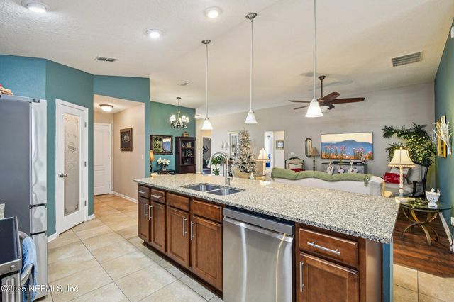 607 GLENDALE Lane, Orange Park, FL 32065