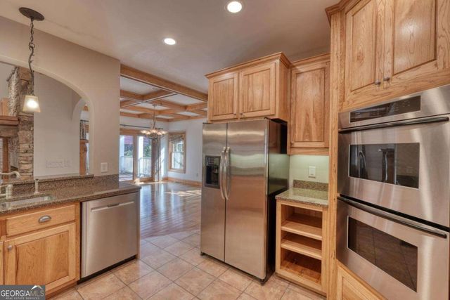 1949 Big Pine Drive, Hiawassee, GA 30546