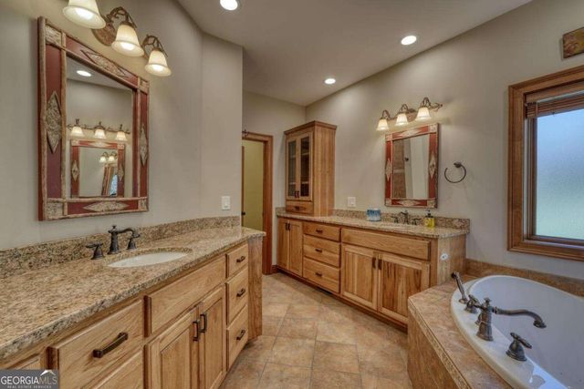1949 Big Pine Drive, Hiawassee, GA 30546