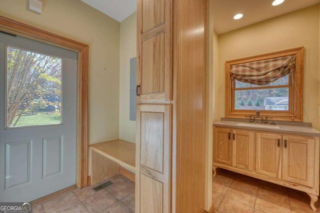 1949 Big Pine Drive, Hiawassee, GA 30546