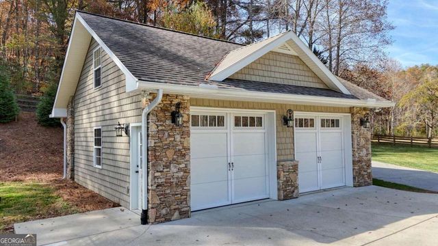 1949 Big Pine Drive, Hiawassee, GA 30546
