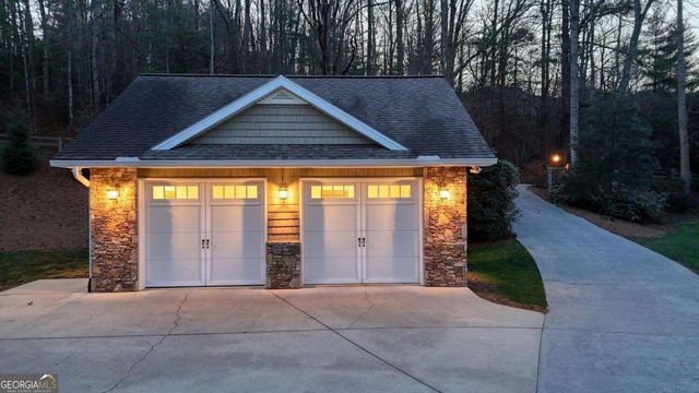 1949 Big Pine Drive, Hiawassee, GA 30546