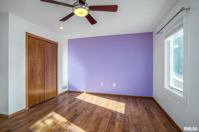 4200 Belmont Road, Bettendorf, IA 52722