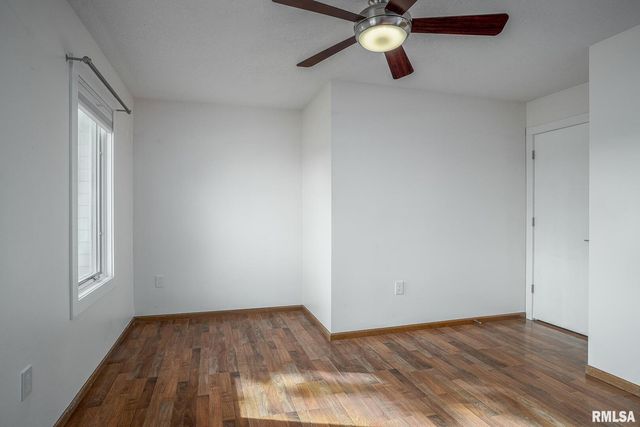 4200 Belmont Road, Bettendorf, IA 52722