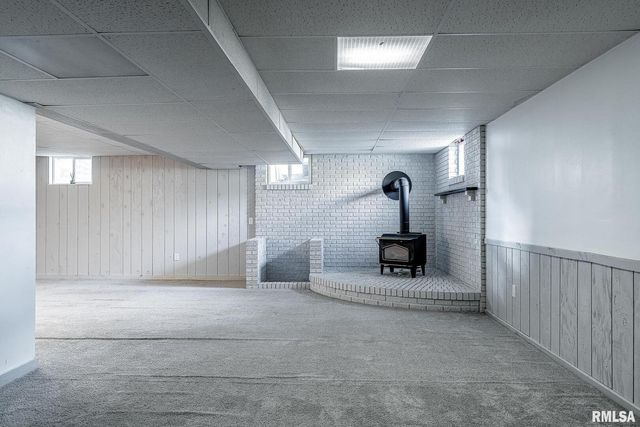 4200 Belmont Road, Bettendorf, IA 52722