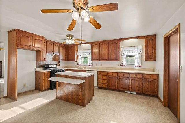 2204 Lincoln Street, Siloam Springs, AR 72761