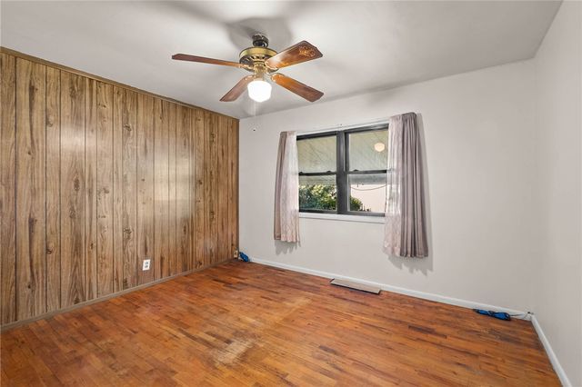 2204 Lincoln Street, Siloam Springs, AR 72761