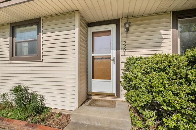 2204 Lincoln Street, Siloam Springs, AR 72761
