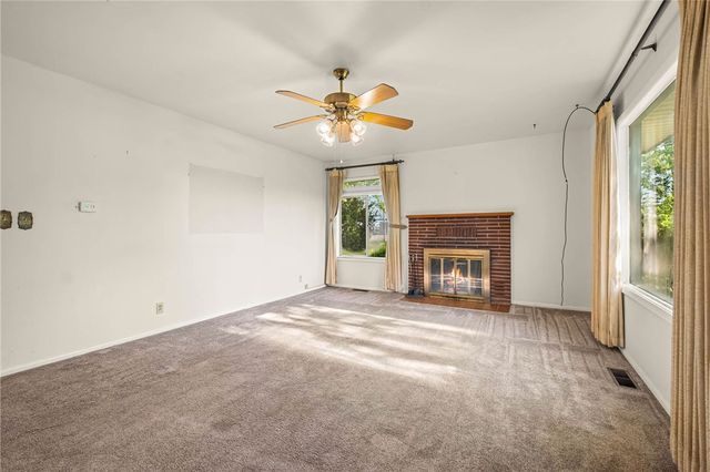 2204 Lincoln Street, Siloam Springs, AR 72761