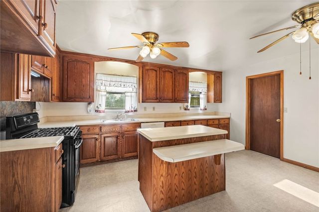 2204 Lincoln Street, Siloam Springs, AR 72761