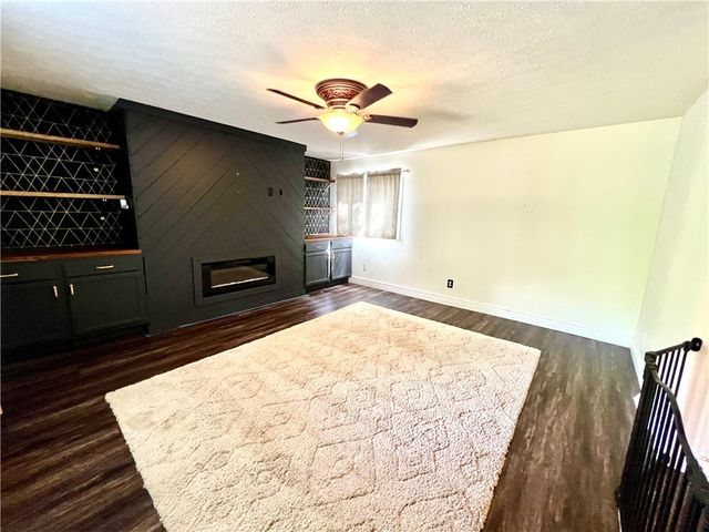 3758 Ellwood Road, Shenango Twp, PA 16101