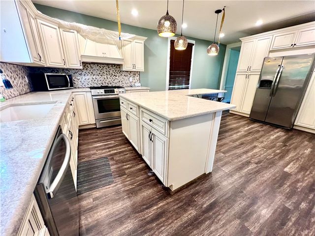 3758 Ellwood Road, Shenango Twp, PA 16101