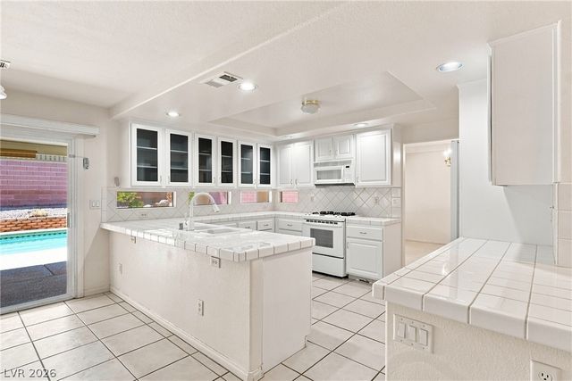 8019 Avalon Mist Street, Las Vegas, NV 89139