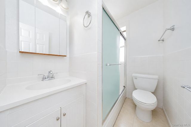 9104 3rd Avenue, Brooklyn, NY 11209