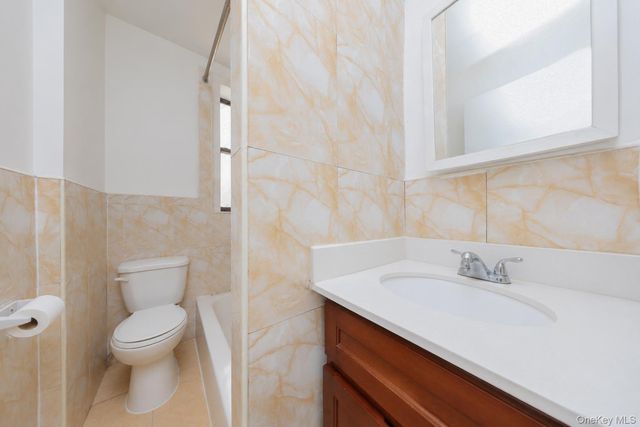 9104 3rd Avenue, Brooklyn, NY 11209