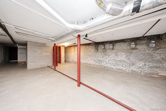 9104 3rd Avenue, Brooklyn, NY 11209