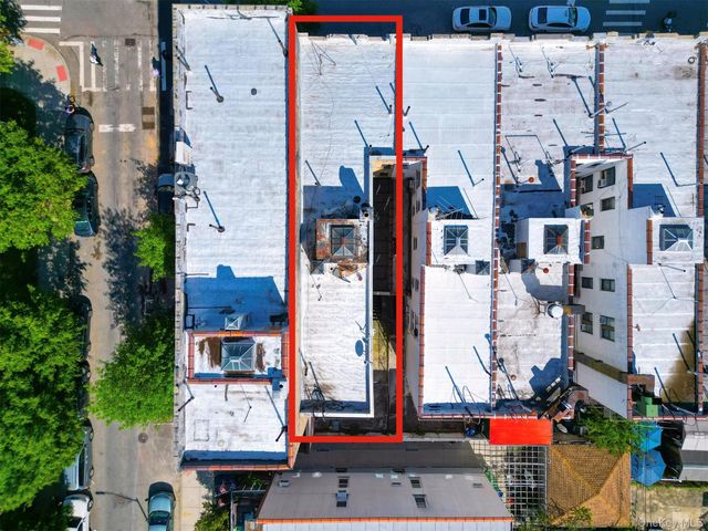 9104 3rd Avenue, Brooklyn, NY 11209