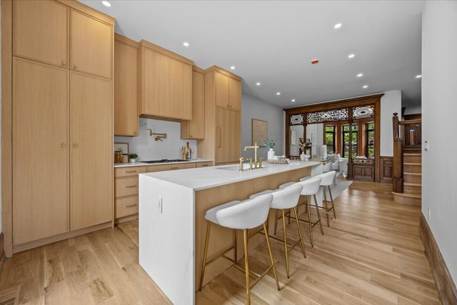208 LINCOLN Road, New York City, NY 11225