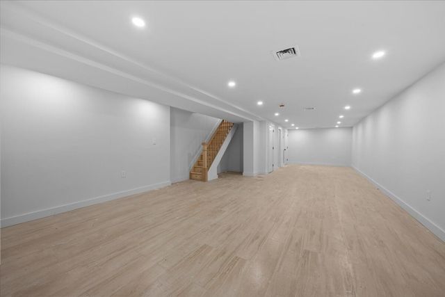 208 LINCOLN Road, New York City, NY 11225