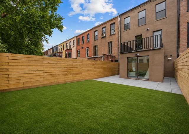208 LINCOLN Road, New York City, NY 11225