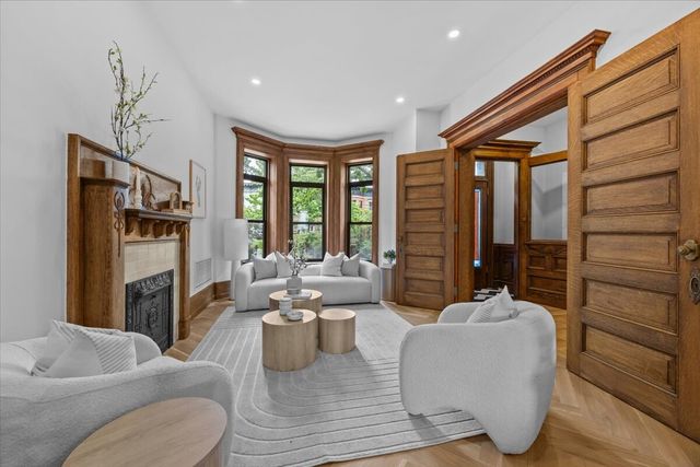 208 LINCOLN Road, New York City, NY 11225