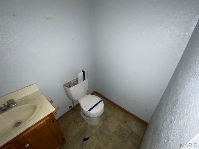 525 Gueltig Avenue, Edwardsville, IL 62025