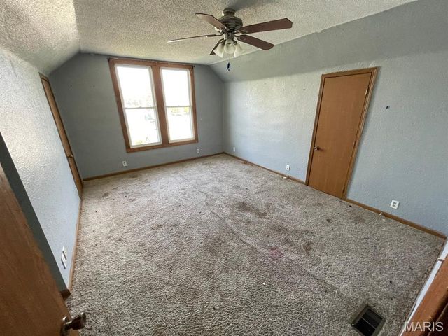 525 Gueltig Avenue, Edwardsville, IL 62025