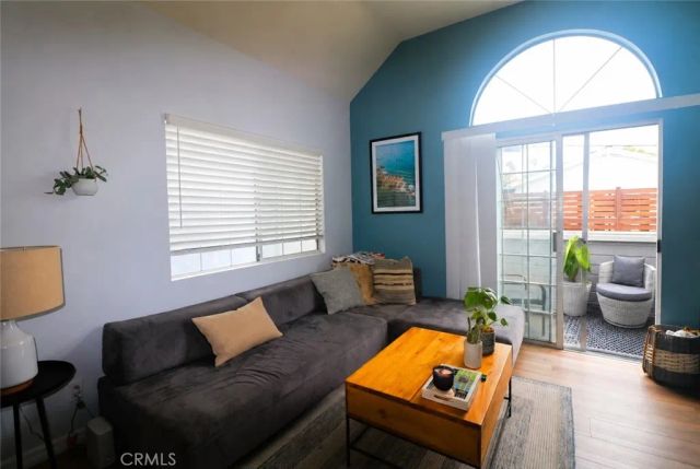 512 Dahlia Avenue, Corona Del Mar, CA 92625