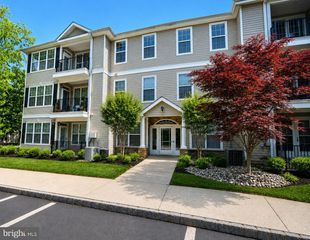 12 KYLE WAY, Ewing, NJ 08628