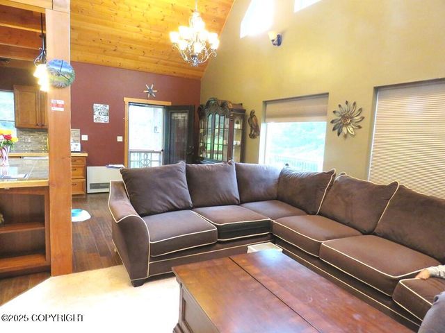 435 Cozy Cove Drive, Homer, AK 99603