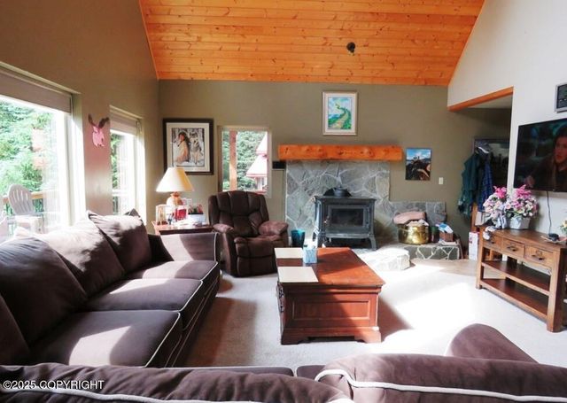 435 Cozy Cove Drive, Homer, AK 99603
