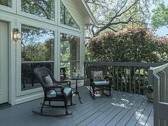 5607 Courtyard DR, Austin, TX 78731