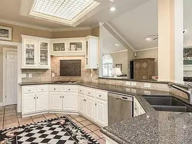 5607 Courtyard DR, Austin, TX 78731