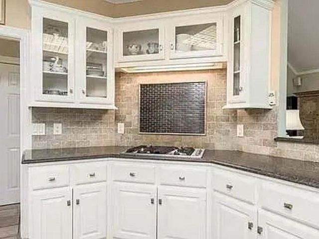 5607 Courtyard DR, Austin, TX 78731