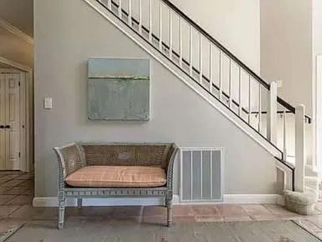 5607 Courtyard DR, Austin, TX 78731