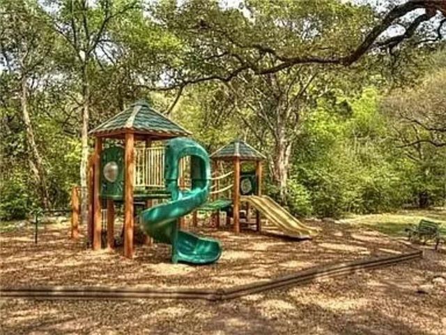 5607 Courtyard DR, Austin, TX 78731