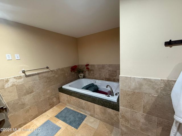 2060 Beach Boulevard, 1508, Biloxi, MS 39531
