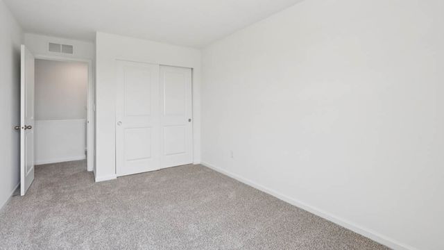 2476 Barbera Drive, Oswego, IL 60543