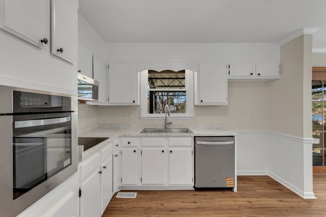 305 S Pawnee Dr, Springfield, TN 37172