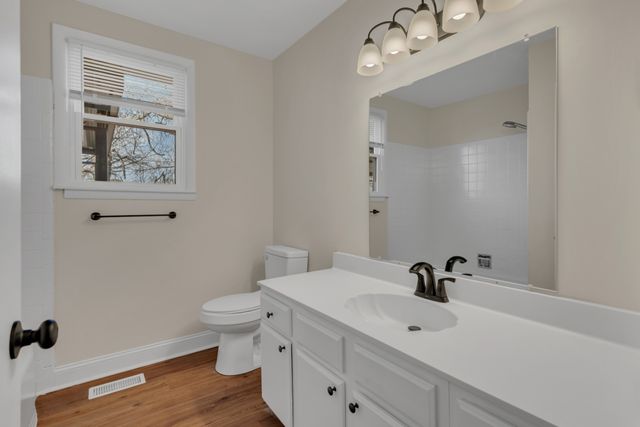 305 S Pawnee Dr, Springfield, TN 37172