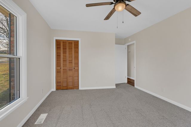 305 S Pawnee Dr, Springfield, TN 37172