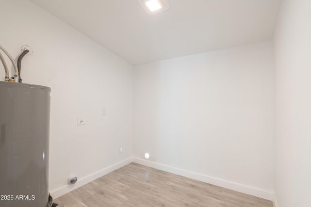 6924 W BEATRICE Street, Phoenix, AZ 85043