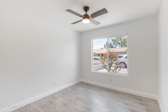 6924 W BEATRICE Street, Phoenix, AZ 85043