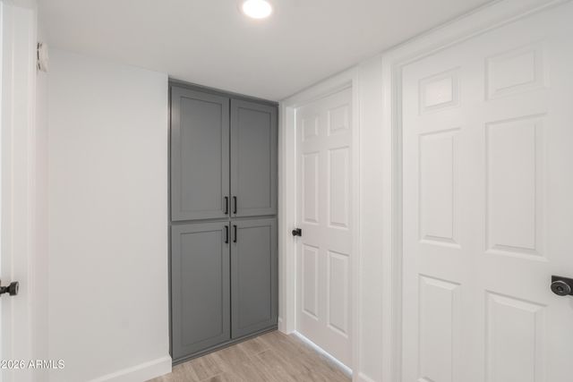 6924 W BEATRICE Street, Phoenix, AZ 85043