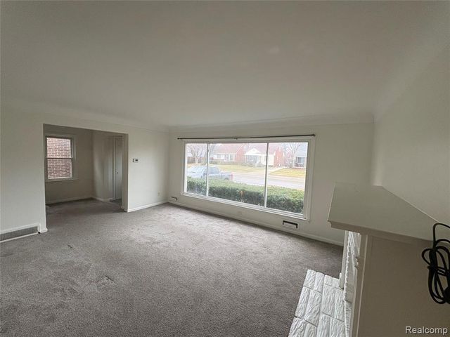 1079 Emmons Boulevard, Lincoln Park, MI 48146