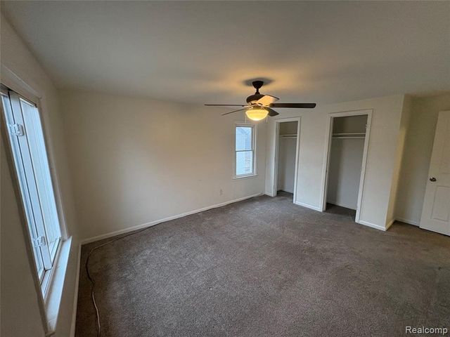 1079 Emmons Boulevard, Lincoln Park, MI 48146