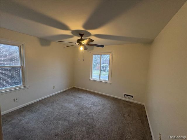 1079 Emmons Boulevard, Lincoln Park, MI 48146