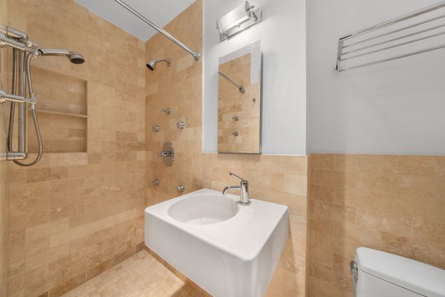 1342 Lexington Avenue, New York City, NY 10128